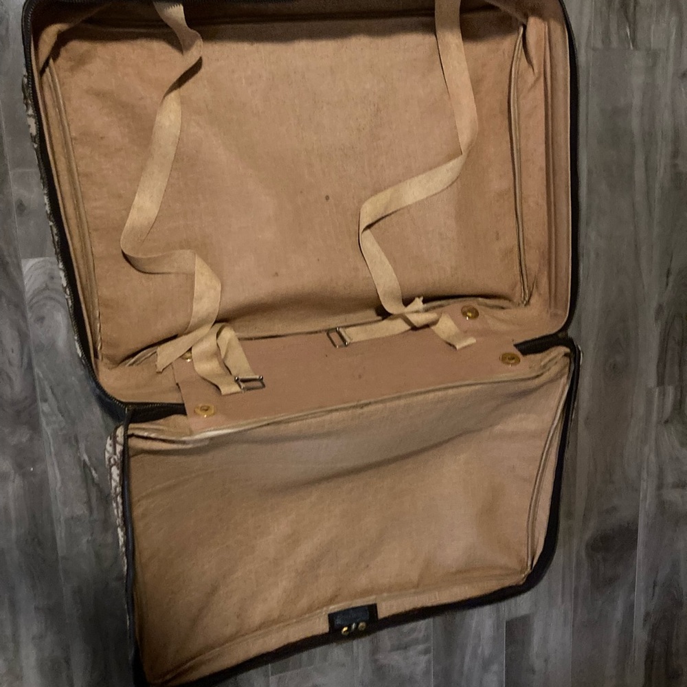 Christian Dior vintage suitcase. 24” x18”. Clean.Bit of wear top leather corners - Picture 2 of 5